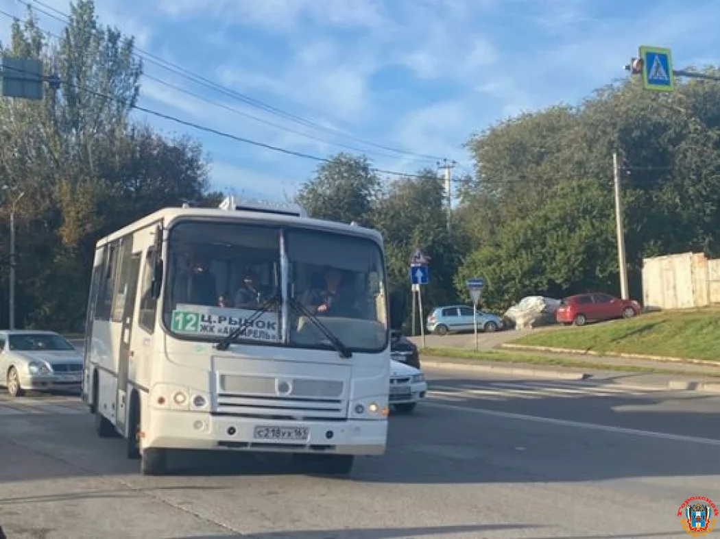 Ростовчане мерзнут на остановках из-за нерегулярного графика автобуса № 12