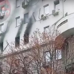 В Ростове загорелся кабинет в здании судебных приставов