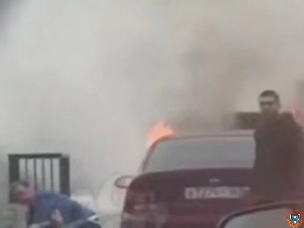 В Батайске на ходу загорелся «Форд Фокус»