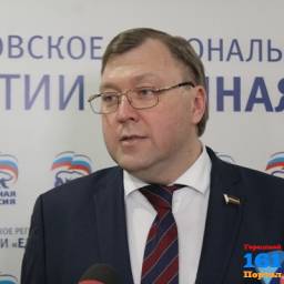 «Единая Россия» запускает всероссийский контроль за реализацией нацпроектов