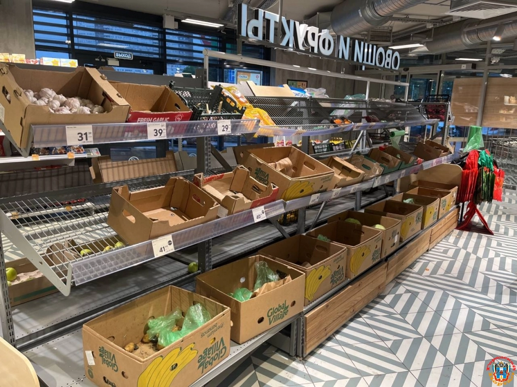 В Ростове за день раскупили молочную продукцию, яйца и овощи