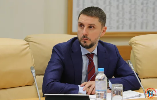 Артем Хохлов может перейти на работу в администрацию президента