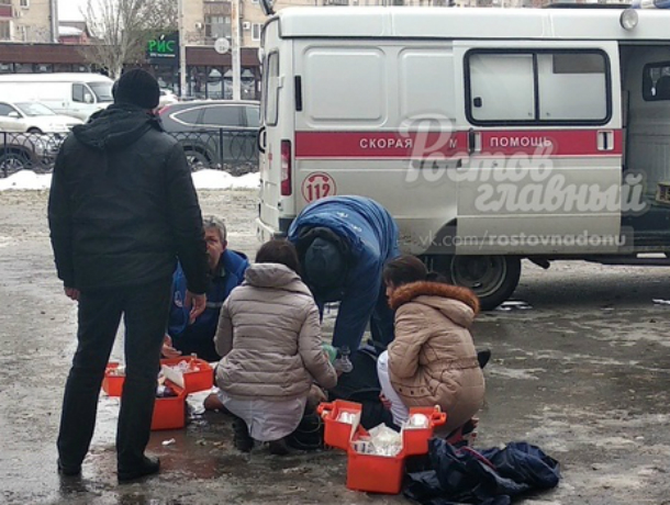 Закурил перед смертью: в Ростове на улице внезапно умер мужчина Закурил перед смертью: в Ростове на улице внезапно умер мужчина