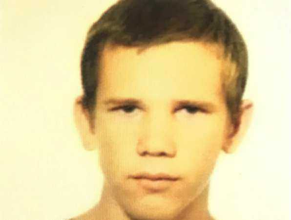 Пропавшего три дня назад 17-летнего подростка с кожаной сумкой разыскивают в Ростовской области