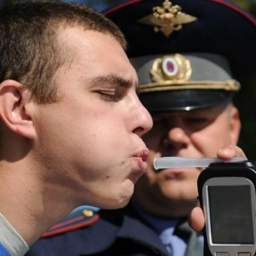 Молодой нетрезвый водитель попался ДПС-никам в Ростовской области