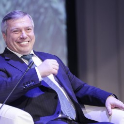 Василий Голубев получит возможность избираться на пост губернатора неограниченное количество раз подряд