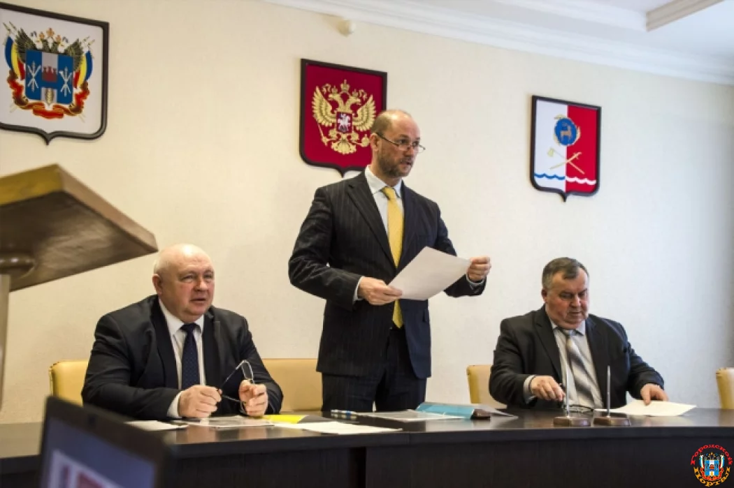 Губернатор Голубев обновил свою «сенаторскую» тройку