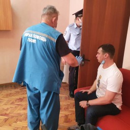 В Ростове члена УИК госпитализировали с избирательного участка после кружки кофе