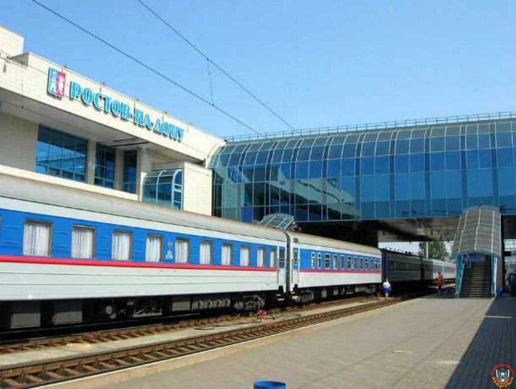 Майские праздники на курорте: дополнительные поезда пустят к теплому морю из Ростова