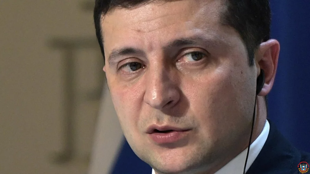 Зеленский прибыл в Донбасс поддержать дух военных