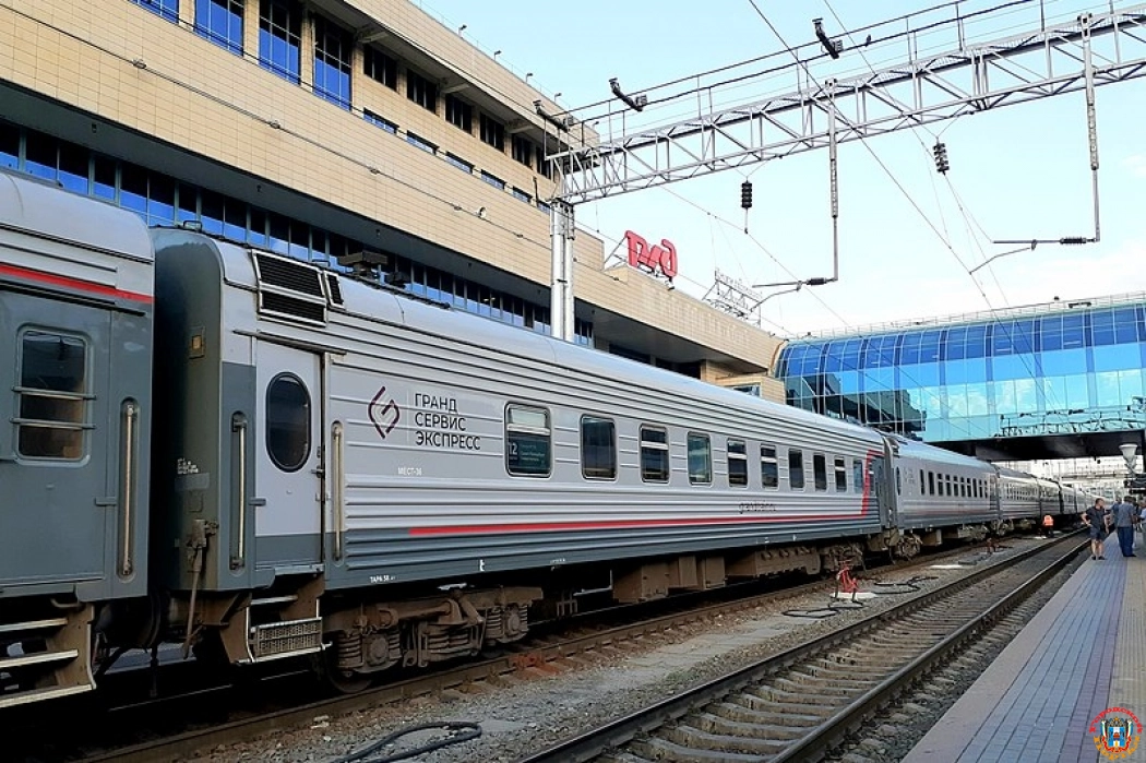 Перевозчик приостановил продажу билетов на ряд поездов из Ростова-на-Дону в Крым