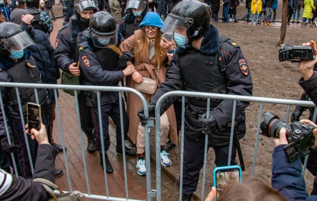 В Ростове наказание за участие в митингах получили уже 75 человек