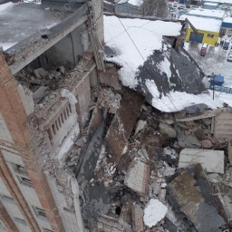 При разборе завалов в Шахтах нашли еще одного погибшего