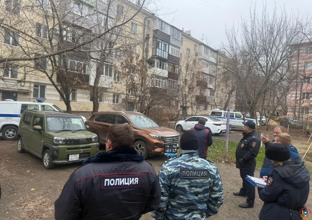 Машину экс-депутата донского Заксобрания облили кислотой