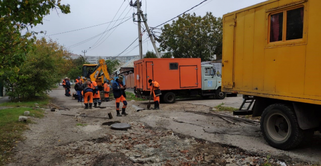 Самую «убитую» улицу страны в Ростове начали ремонтировать