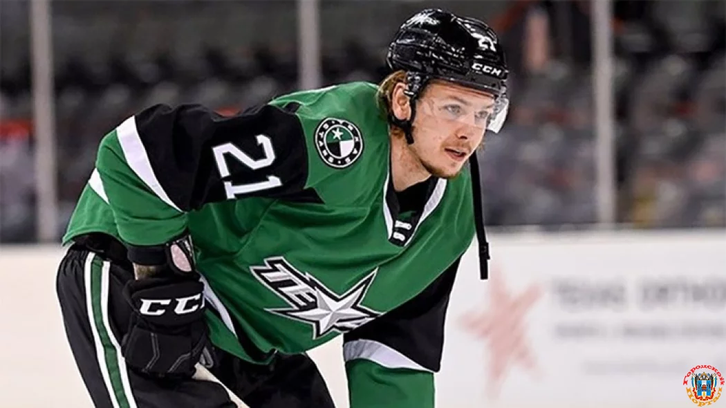 Российскому хоккеисту АХЛ Щербаку в игре разорвали щеку