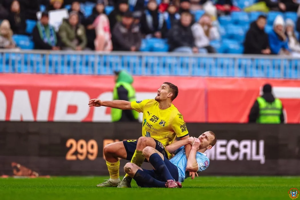 В матче чемпионата России «ФК Ростов» проиграл «ФК Крыльям Советов» 