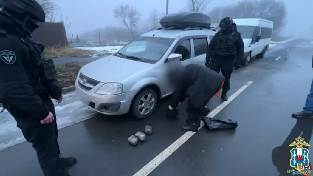 Финал &laquo;турне&raquo; наркокурьера: на Дону перехватили 50 тысяч доз мефедрона из Саратова