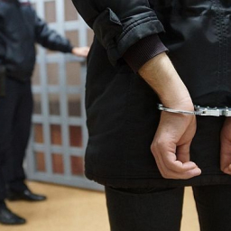 В Ростове двух полицейских будут судить по обвинению в организации системы «закладок»