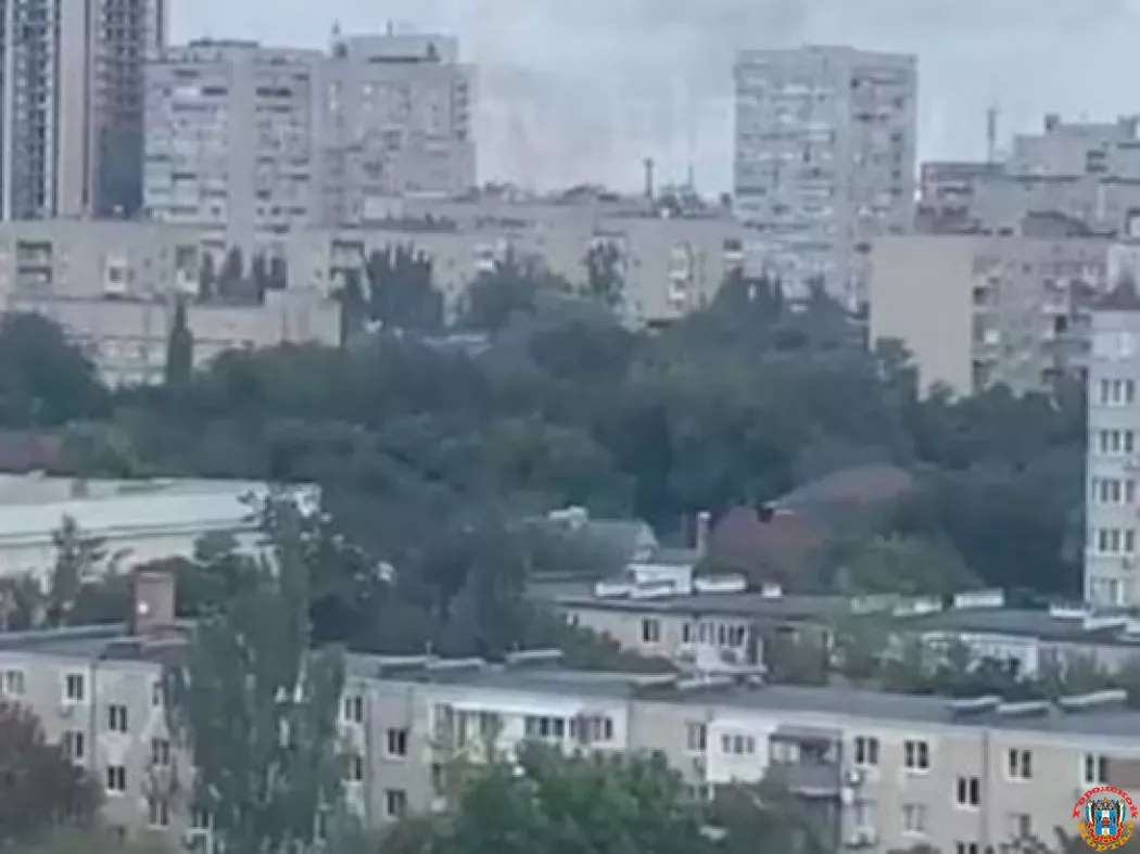 В Ростове произошел крупный пожар в частном доме