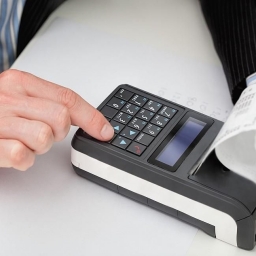 Ростовским предпринимателям напоминают о необходимости использования онлайн кассы