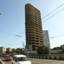 В Ростове возобновились работы на недостроенной высотке на Гвардейской площади