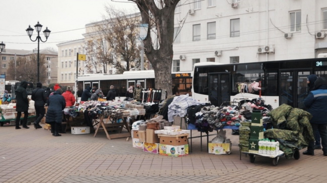 В Ростове перед новогодними праздниками усилили контроль за нелегальной торговлей
