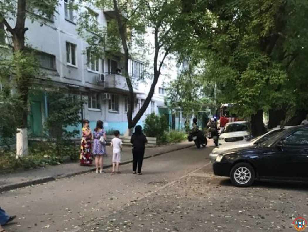 В Ростове из-за короткого замыкания в электрощитке пострадала женщина