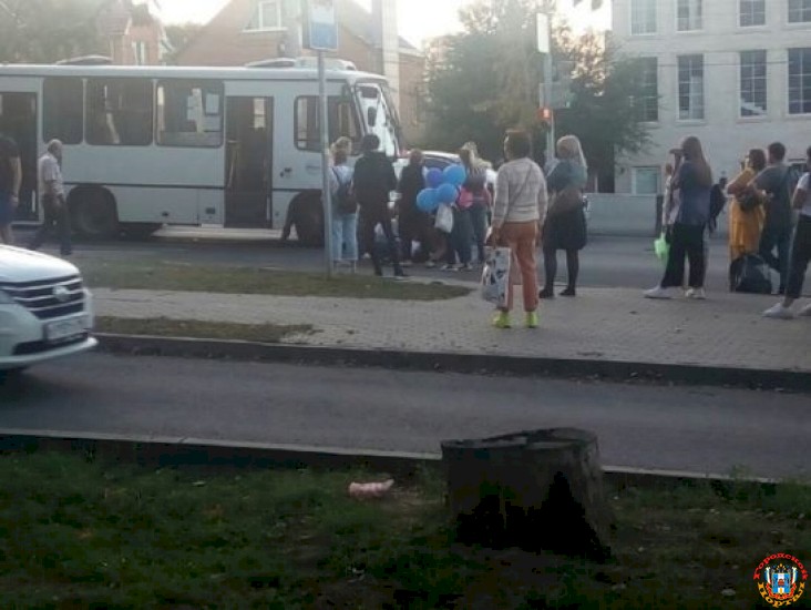 В Ростове водитель автобуса сбил 19-летнюю девушку