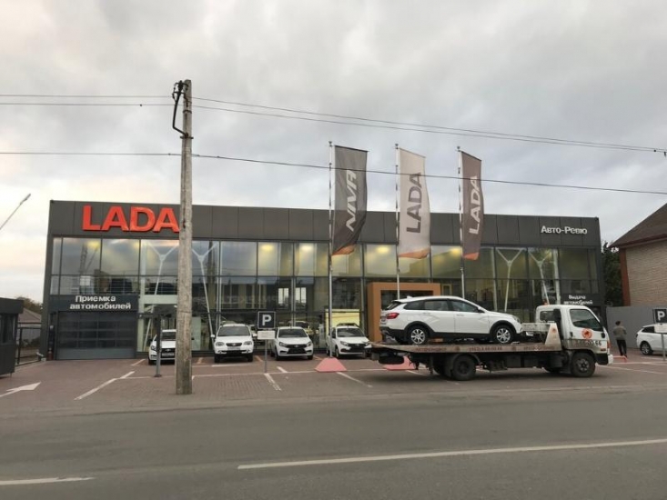Владельцы автосалона Lada в Ростове вновь пытаются через суд сохранить здание