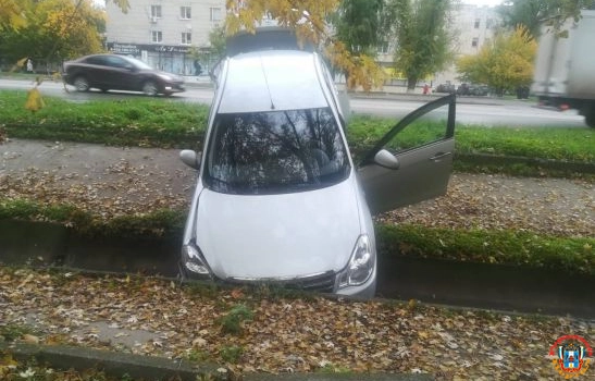 В Волгодонске водитель иномарки устроил аварию с пострадавшим