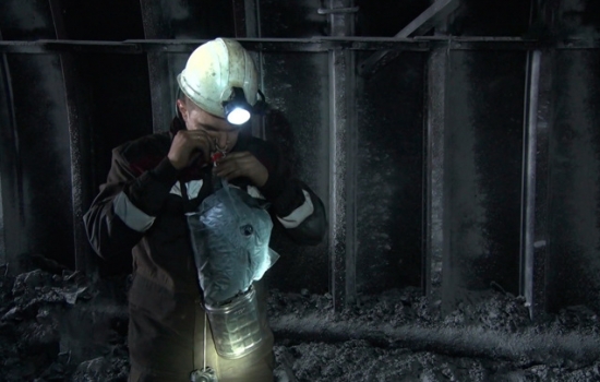 Более 70 горняков заблокированы в обесточенных после обстрела ВСУ шахтах