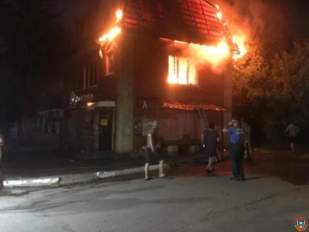 В Каменске-Шахтинском произошел пожар в салоне красоты