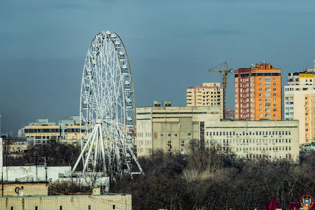 Власти Ростова проверят все, что может упасть при ветре