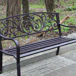 Вазами для деревьев, скамейками и урнами благоустроят улицу Ленина в Ростове