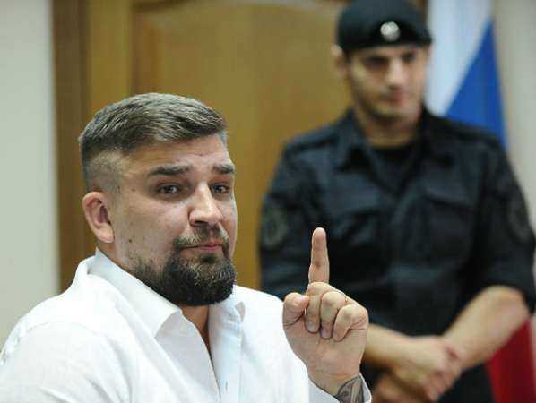 Ростовский рэпер Баста еще раз обжалует приговор за "гермафродита" Децла