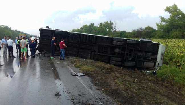 Минздрав Ростовской области: в ДТП с рейсовым автобусом пострадали 24 человека