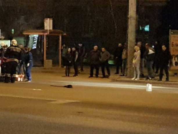 Снесенный "Ладой" пенсионер скончался от страшных травм в больнице Ростова Снесенный "Ладой" пенсионер скончался от страшных травм в больнице Ростова