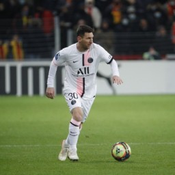 Участие Месси в игре с "Лионом" под вопросом