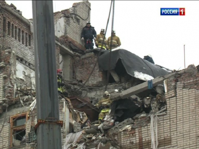 Пострадавшим в результате взрыва дома в Шахтах выделят дополнительные 2 млн рублей