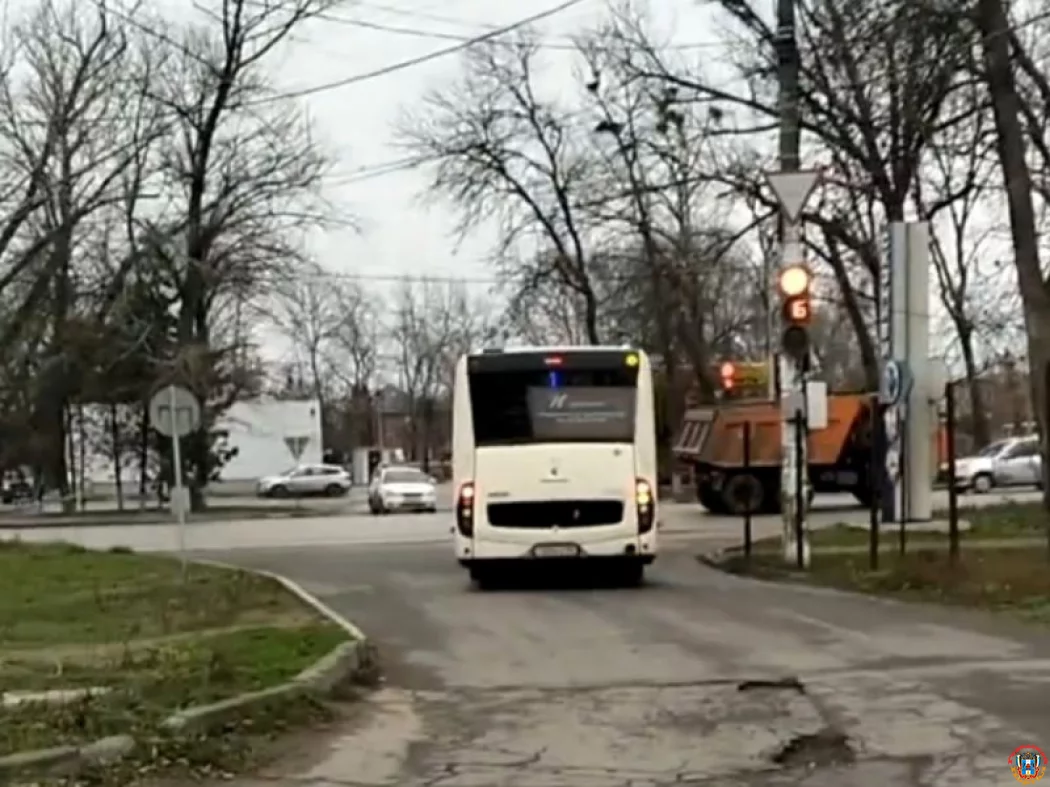 На игнорирующие остановку у больницы автобусы, пожаловались жители Новочеркасска