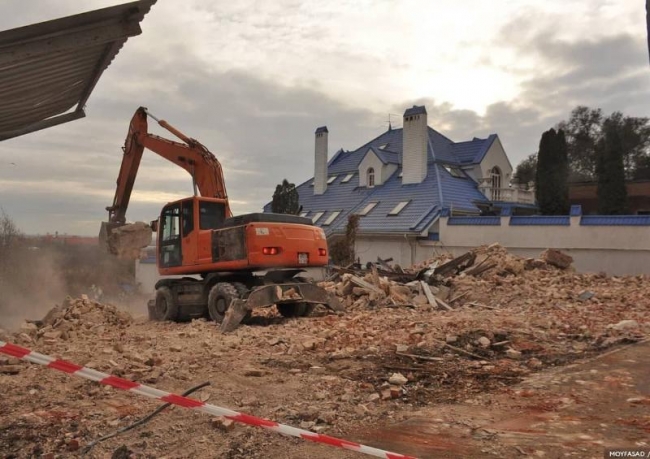 В Ростове за день снесли три старинных дома в историческом центре