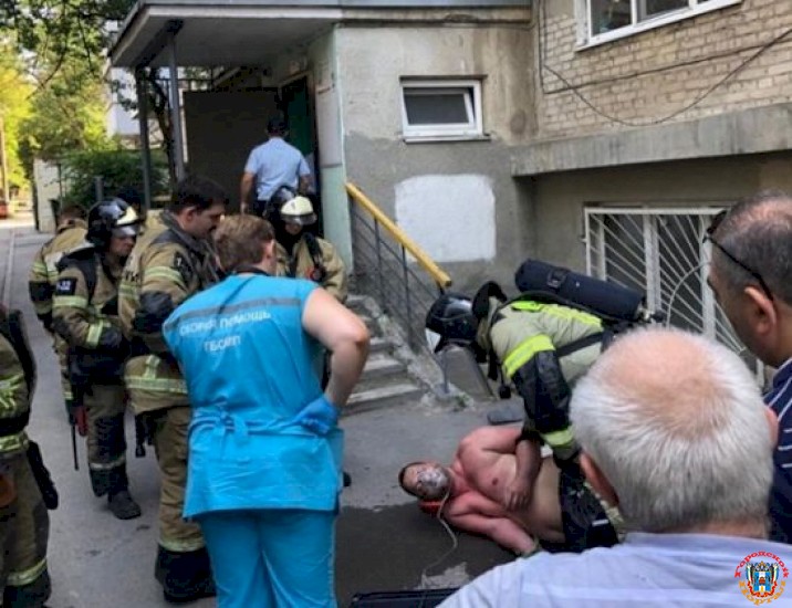 Спасатели участвовали в ликвидации последствий взрыва в многоэтажке в Ростове