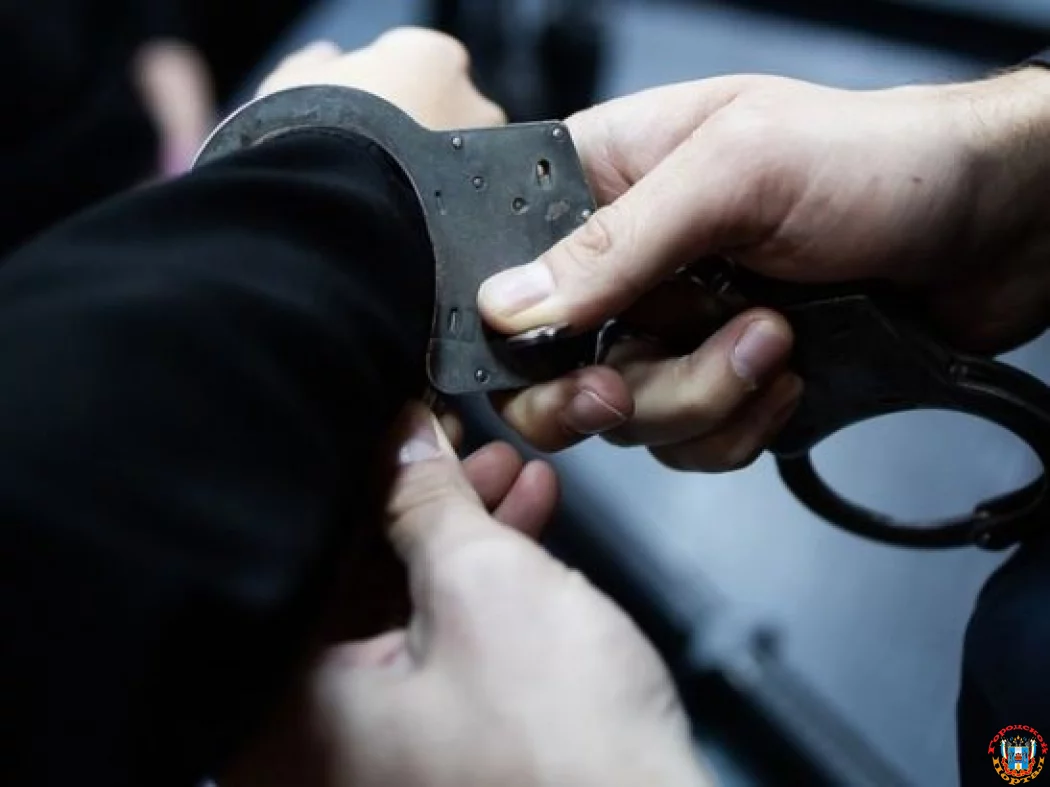 В Ростове спасатели освободили от наручников мужчину в зале военного суда