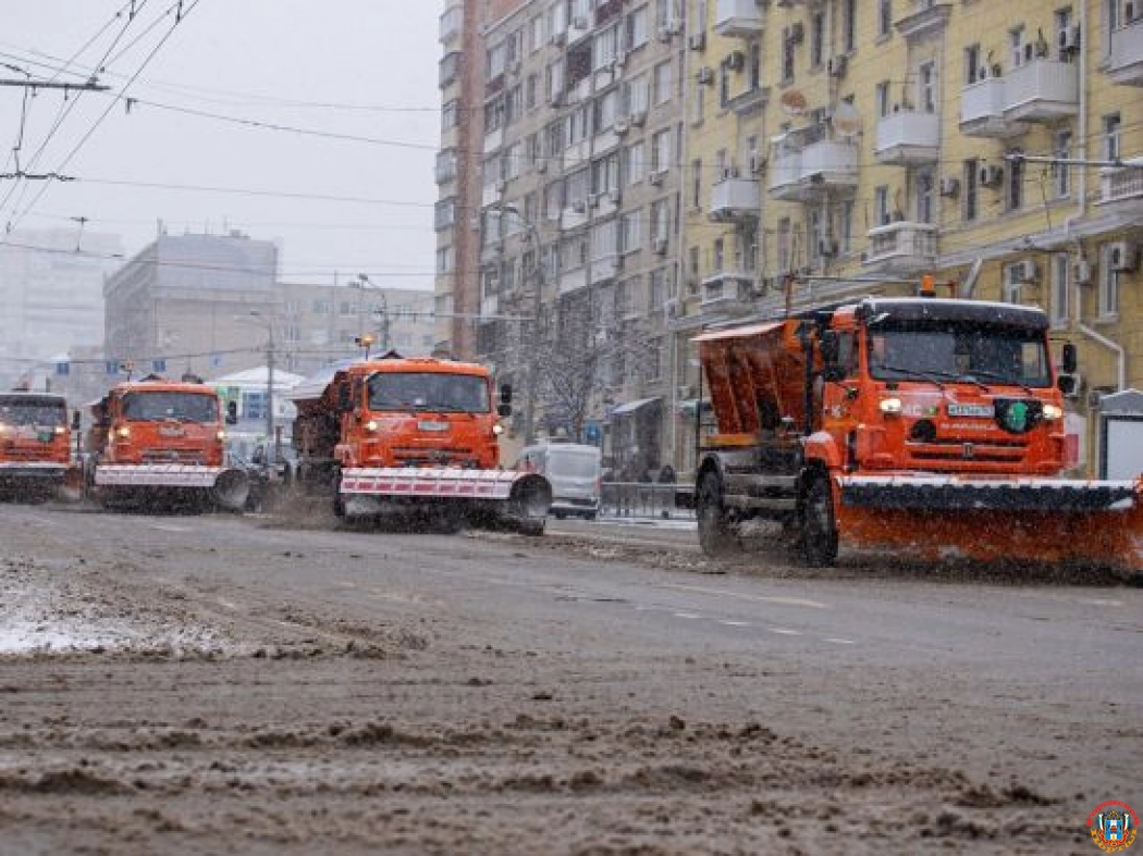 В Ростовской области из-за сильного снегопада предупредили водителей о риске ДТП