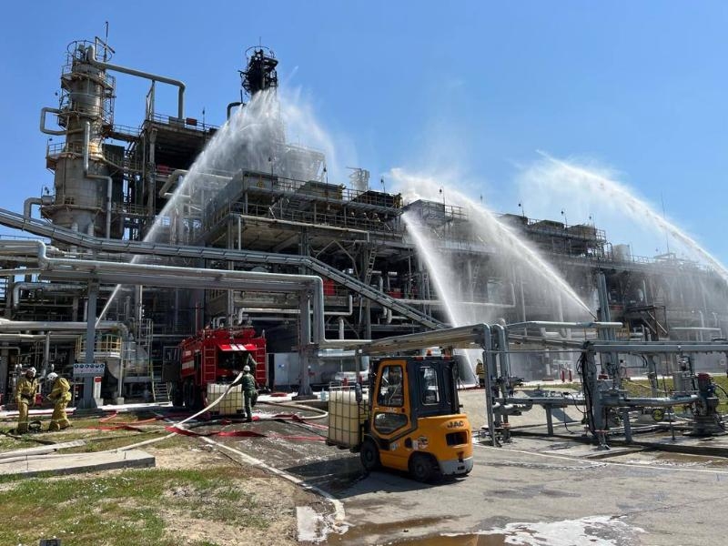 СК РФ возбудил уголовное дело после взрывов на нефтезаводе в Ростовской области