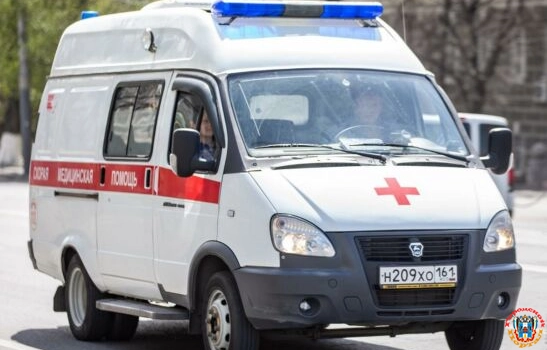 В Ростовской области пенсионер скончался за рулем легковушки и врезался в дерево