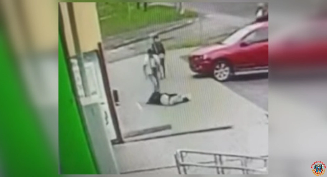 В Азове 18-летний парень сильно избил 14-летнюю школьницу