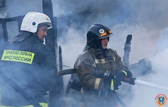 В Мартыновском районе дотла сгорела баня
