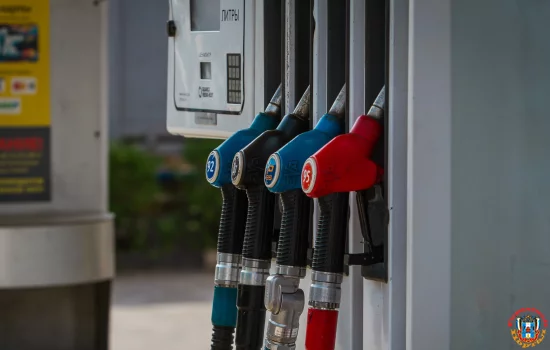 Запретить продажу бензина несовершеннолетним могут в Ростовской области